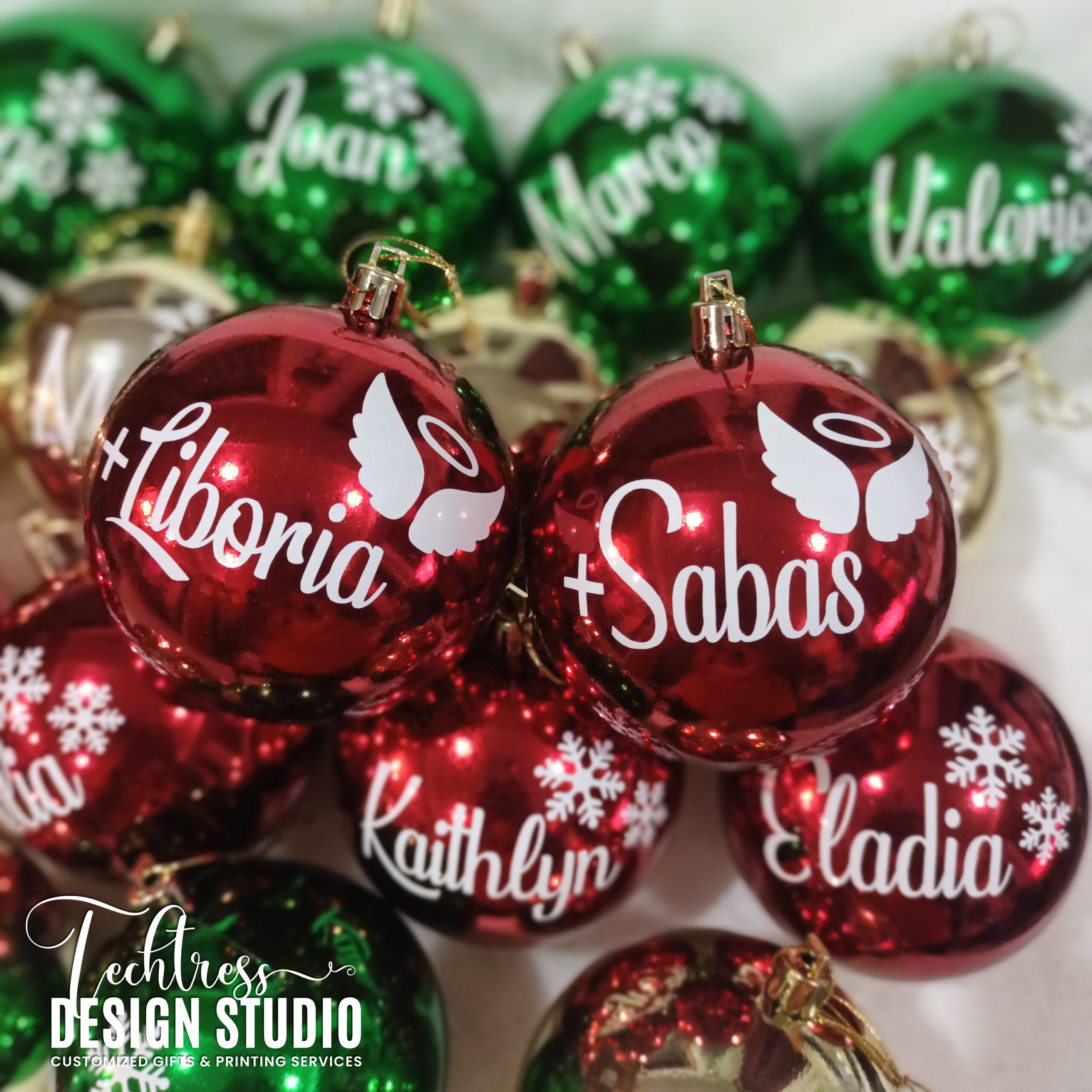 classic-christmas-ornament-3-inch-ball